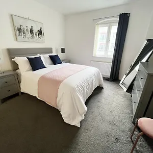 Apartment Academy Street